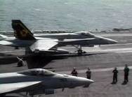 US aircraft ready to attack Iraq